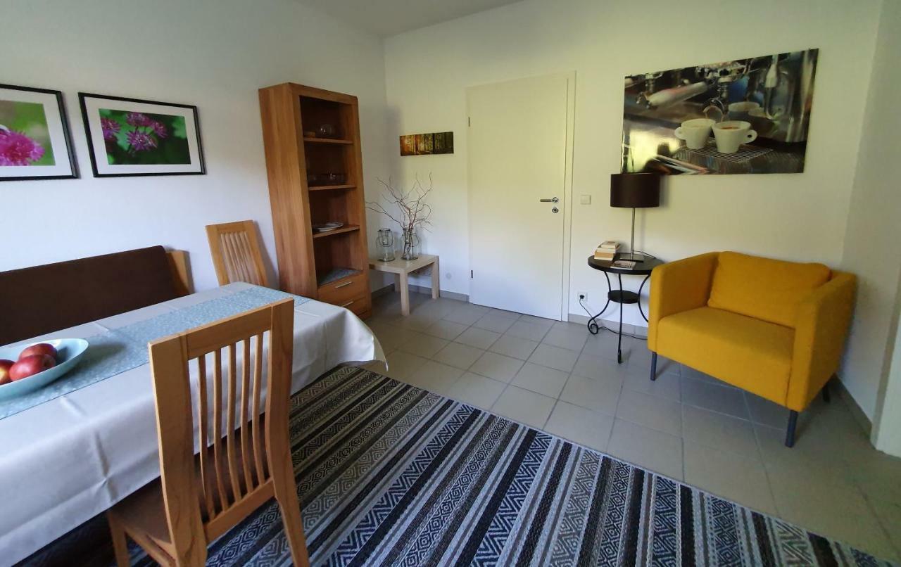 UrlaubsRaum Lägenhet Heiligkreuzsteinach Exteriör bild
